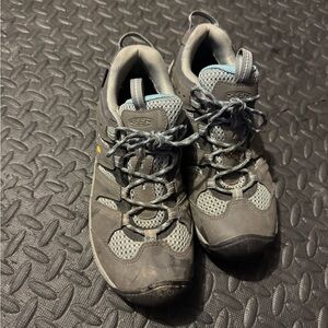 Women’s Keen Hiking Shoes